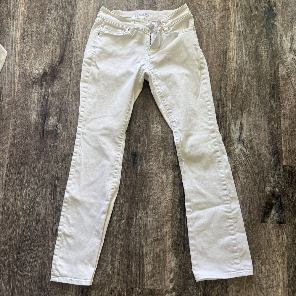 Ann Taylor LOFT, made & loved- 25 waist - Curvy Skinny white jeans